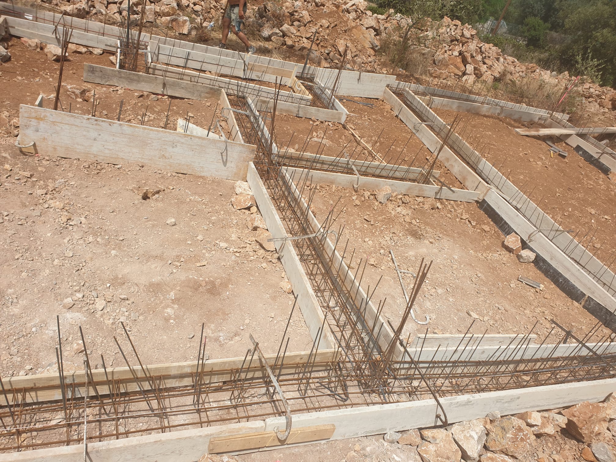 Ferraillage semelles filantes, fouilles et terrassement, Alpes-Maritimes